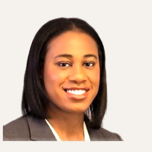 Dr. Nneoma Wamkpah — Cirujano de Lifting de Plano Profundo