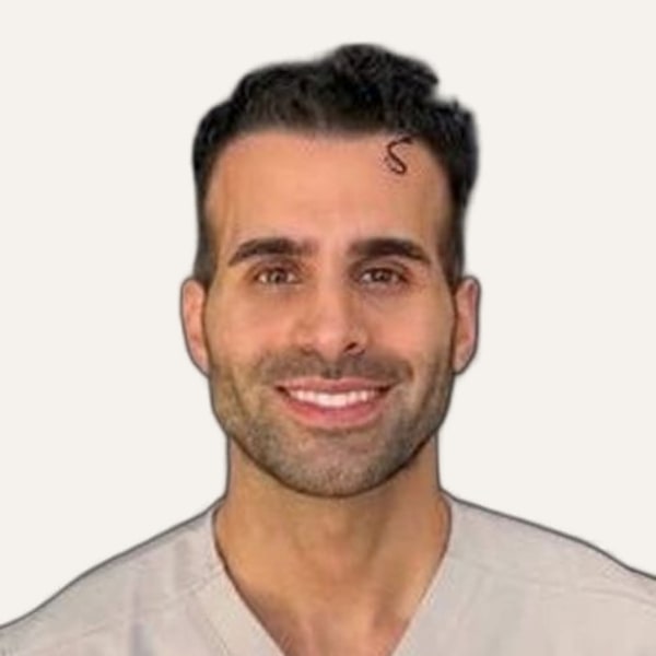 Dr. Omid Amiri — جراح شد الوجه بتقنية deep plane