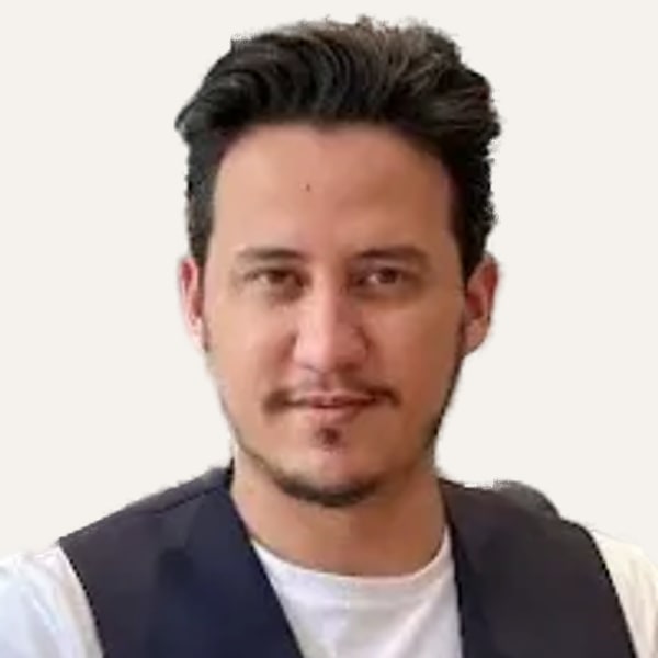 Dr. Özgür Turan, χειρουργός deep plane facelift στην Κωνσταντινούπολη, Τουρκία