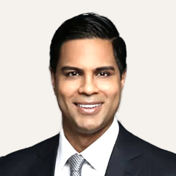 Dr. Parit Patel, chirurg specializat în lifting facial deep plane în Chicago, Statele Unite ale Americii