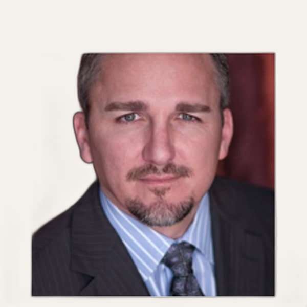 Dr. Paul Holden, deep plane facelift surgeon in Scottsdale, USA