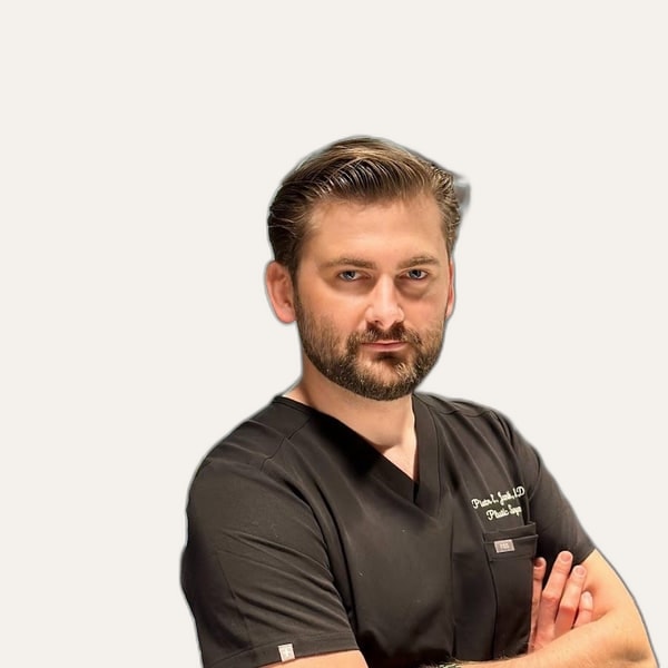 Dr. Piotr Janik — Deep Plane Facelift Surgeon