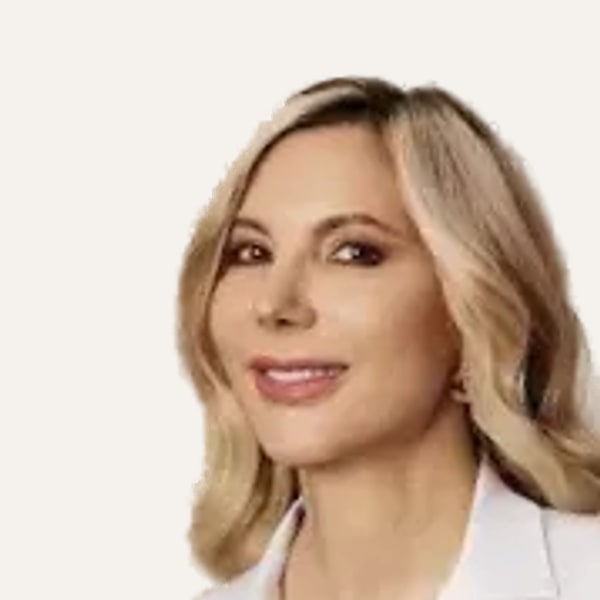 Dr. Radmila Lukian — Gesichtsstraffung (deep plane) Chirurg