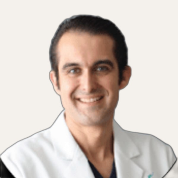 Dr. Rafael Arenas — Deep Plane Facelift Chirurg