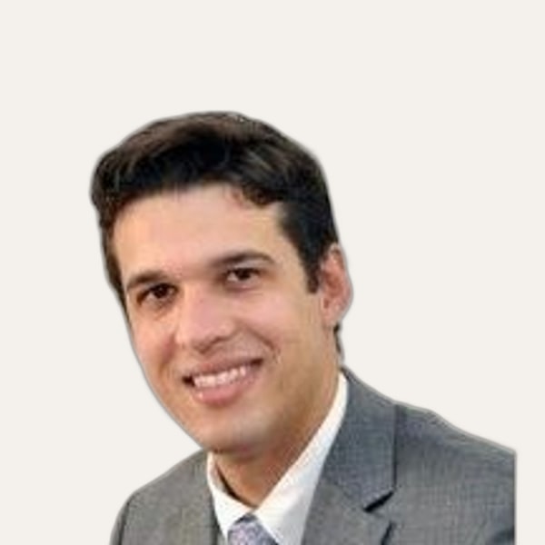 Dr. Rafael Meirelles — Chirurg de lifting facial deep plane