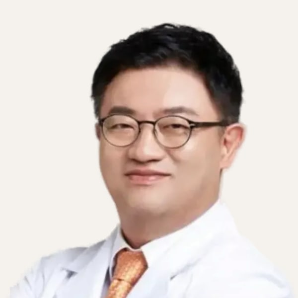 Dr. Bongil Rho — Cirujano de Lifting de Plano Profundo