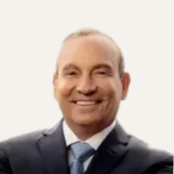 Dr. Ron Soltero, deep plane facelift chirurg in San Diego, VS