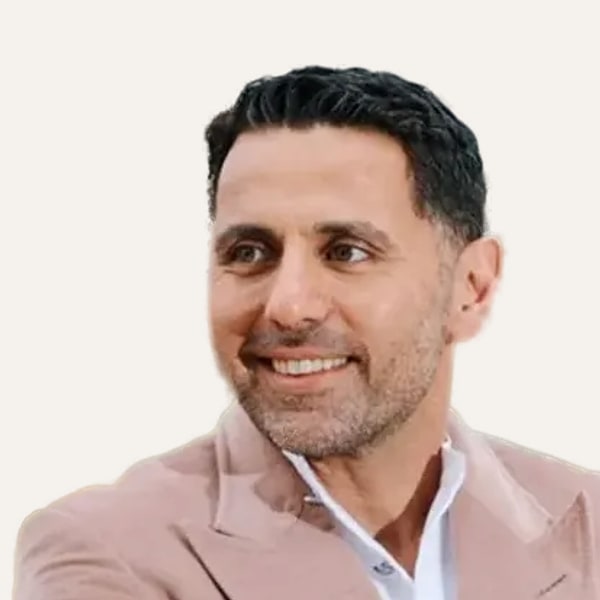 Dr. Rozbeh Torabi — Cirurgião de Lifting Facial Profundo