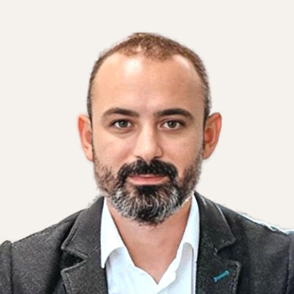 Dr. Şamil Yazgan, deep plane facelift surgeon in Istanbul, Turkey