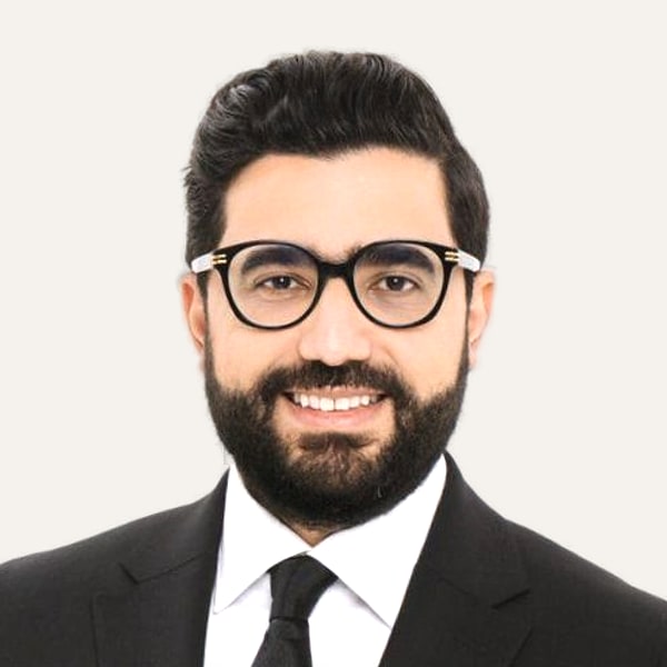 Dr. Samir Ghoraba, deep plane facelift surgeon in Cairo, Egypt