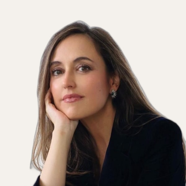 Dr. Silvia Rosón, deep plane facelift surgeon in Madrid, Spain