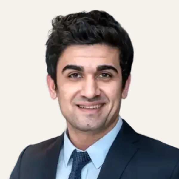 Dr. Soner Karaali, хирург по дълбок фейслифт в Истанбул, Турция