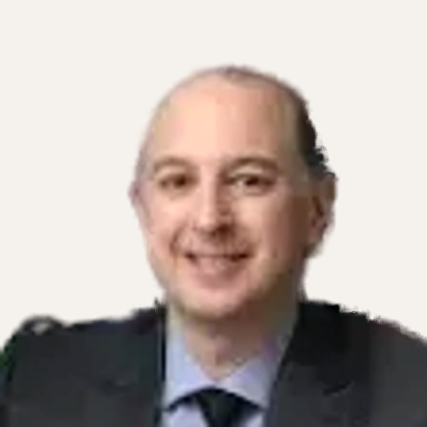Dr. Steven Wallach, chirurgo specializzato in lifting del deep plane a New York, Stati Uniti