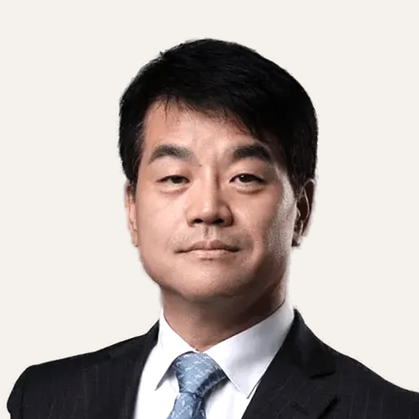 Dr. Sunghoon Im — Cirujano de Lifting de Plano Profundo