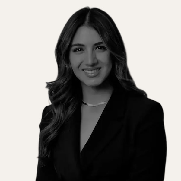 Dr. Tatiana Luna, deep plane facelift surgeon in Bogotá, Colombia