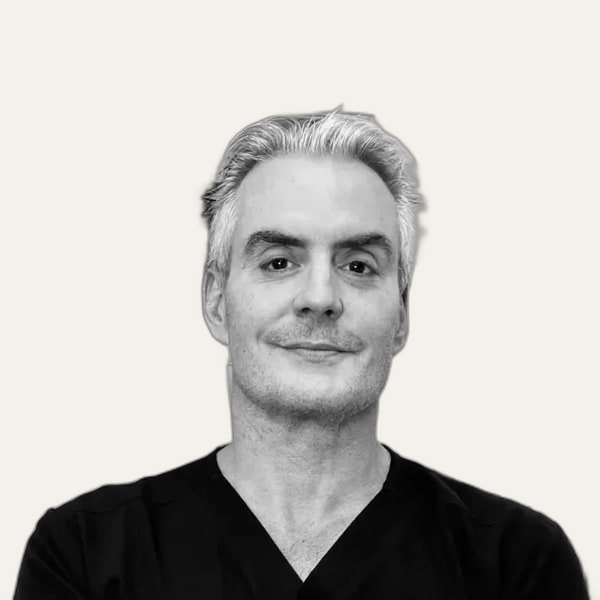Dr. Thomas Taylor, deep plane facelift surgeon in Beverly Hills, USA