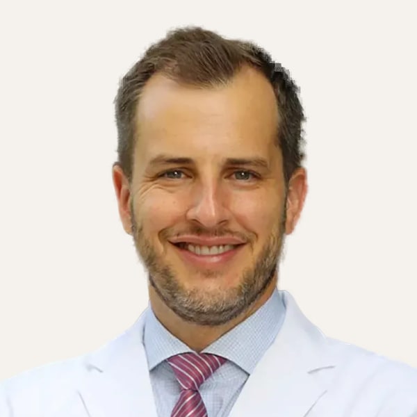 Dr. Thomas Walker, χειρουργός deep plane facelift στην Ατλάντα, Ηνωμένες Πολιτείες