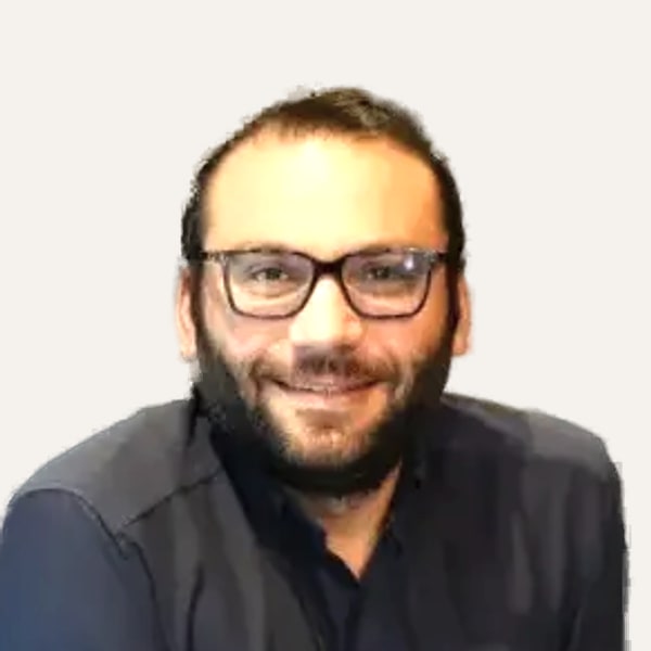 Dr. Umut Zereyak, χειρουργός deep plane facelift στην Κωνσταντινούπολη, Τουρκία