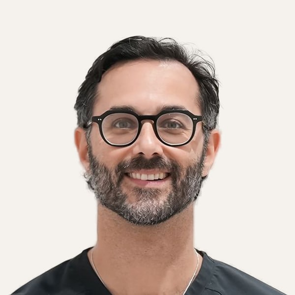Dr. Yalon Dolev, deep plane facelift surgeon in Montreal, Canada