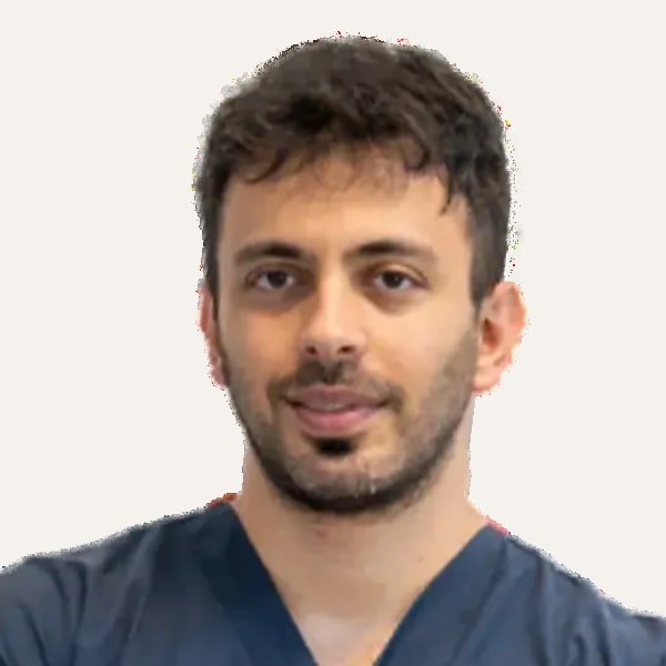 Dr. Yunus Sağlam, chirurg specializat în lifting facial deep plane în Istanbul, Turcia