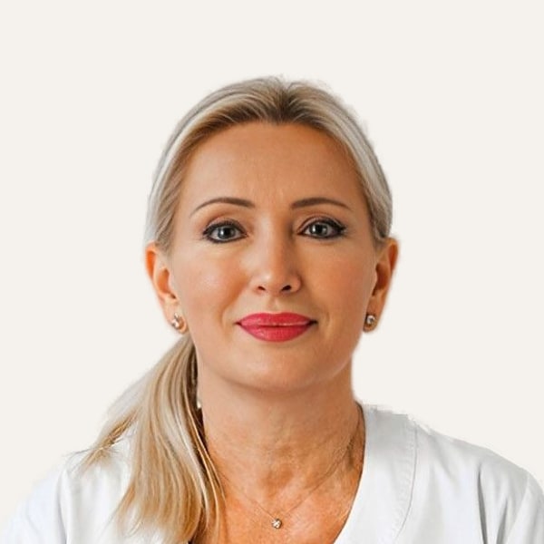 Dr. Zsuzsanna Ignacz — Hirurg za Deep Plane Facelift