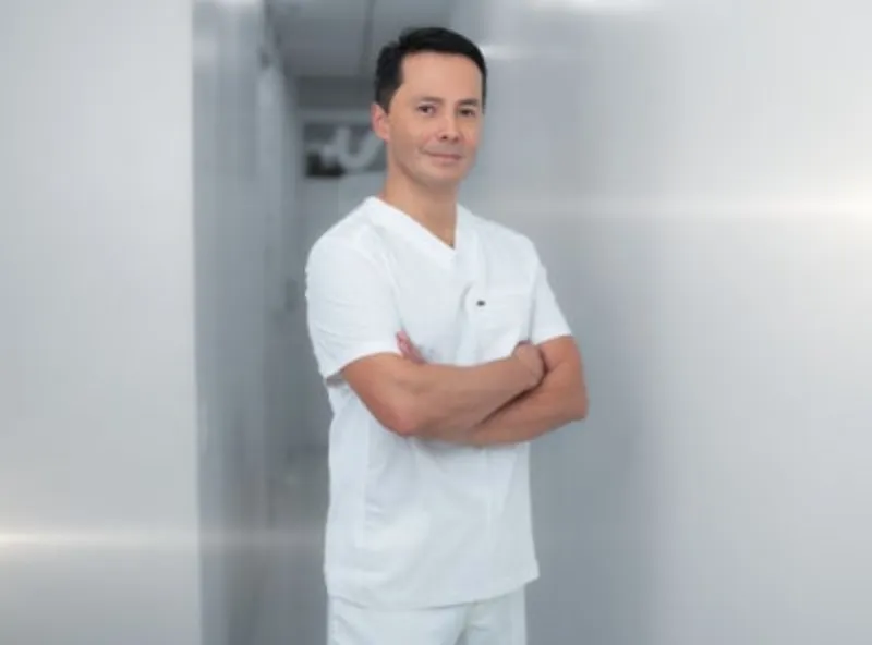 Dr. Alan Gonzalez