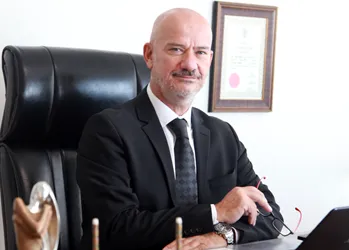 Ali Teoman Tellioğlu, deep plane facelift surgeon in Istanbul, Turkey