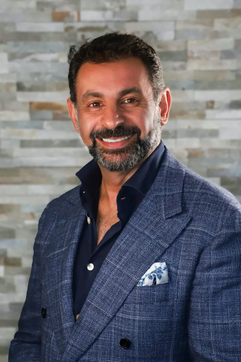 Dr. Amir Nakhdjevani