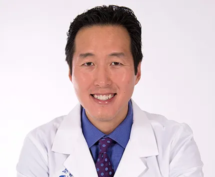 Anthony Youn, deep plane facelift surgeon in Detroit, USA