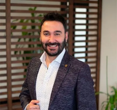 Çağatay Falcıoğlu, deep plane facelift surgeon in Ankara, Turkey