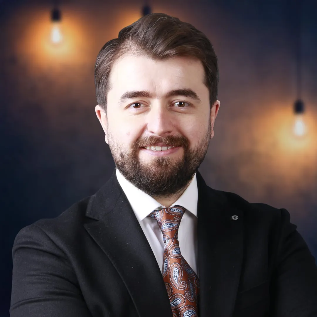 Cengizhan Ekizceli, deep plane facelift surgeon in Istanbul, Turkey