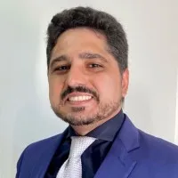 Dr. Diego Ricardo