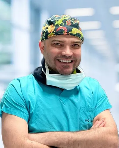 Emre Üregen, deep plane facelift surgeon in Istanbul, Turkey