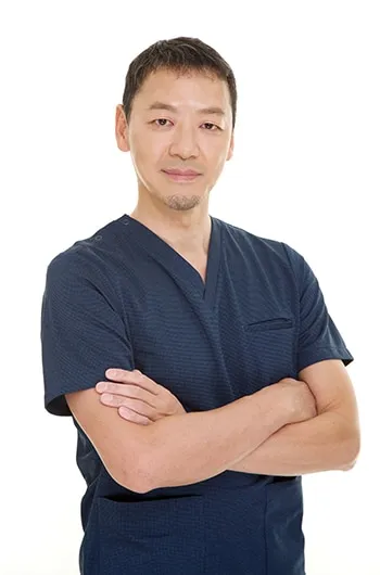 Jiro Kataoka, deep plane facelift surgeon in Shinjuku, Tokyo, Japan