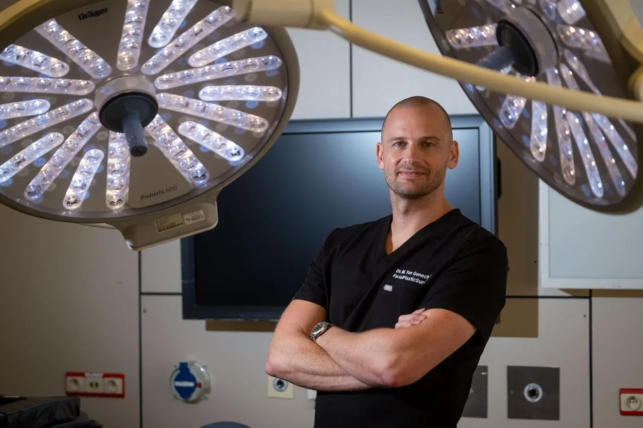 Dr. Maarten Van Genechten
