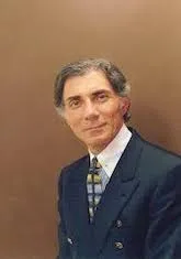 Mark Constantian, deep plane facelift surgeon in Scottsdale, USA