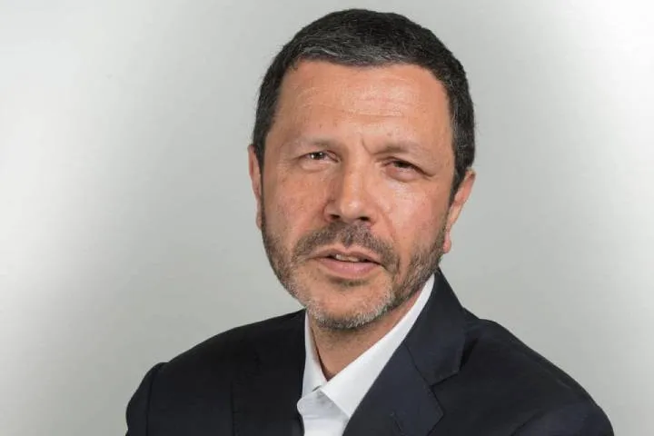 Michael Ktorza, deep plane facelift surgeon in Paris, France