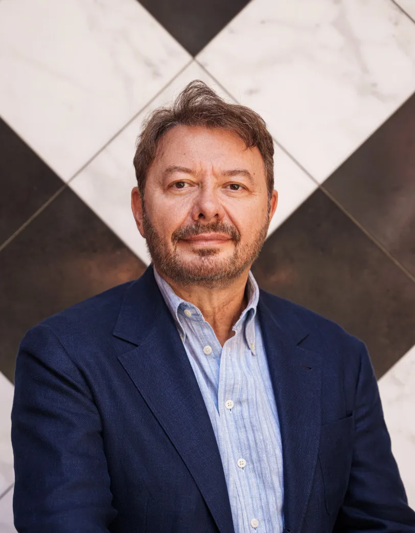 Nicholas Nikolov, deep plane facelift surgeon in Beverly Hills, USA