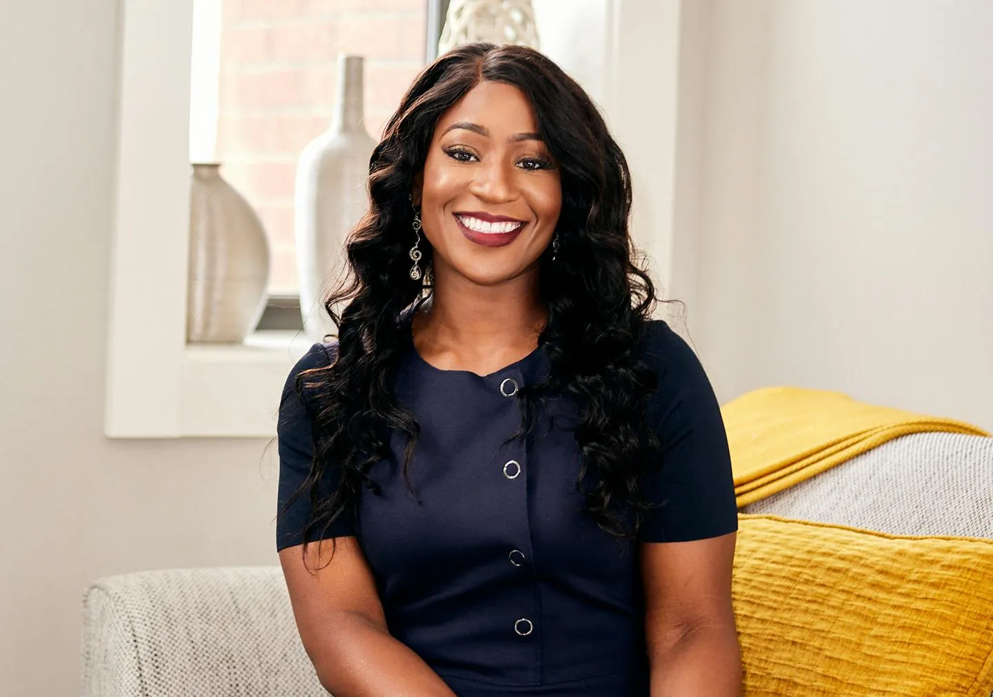 Omotara Sulyman-Scott, deep plane facelift surgeon in Chicago, USA