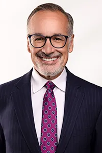 Paul Fortes, deep plane facelift surgeon in Houston, USA