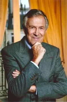 Paul Marchac, deep plane facelift surgeon in Paris, France