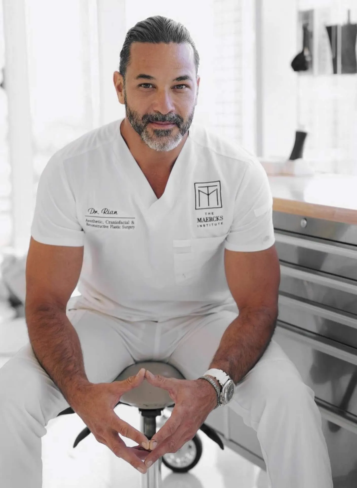 Rian Maercks, deep plane facelift surgeon in Miami, USA