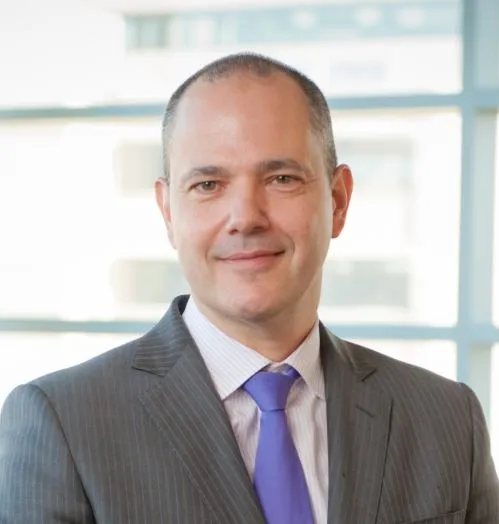 Shai Rozen, deep plane facelift surgeon in Dallas, USA