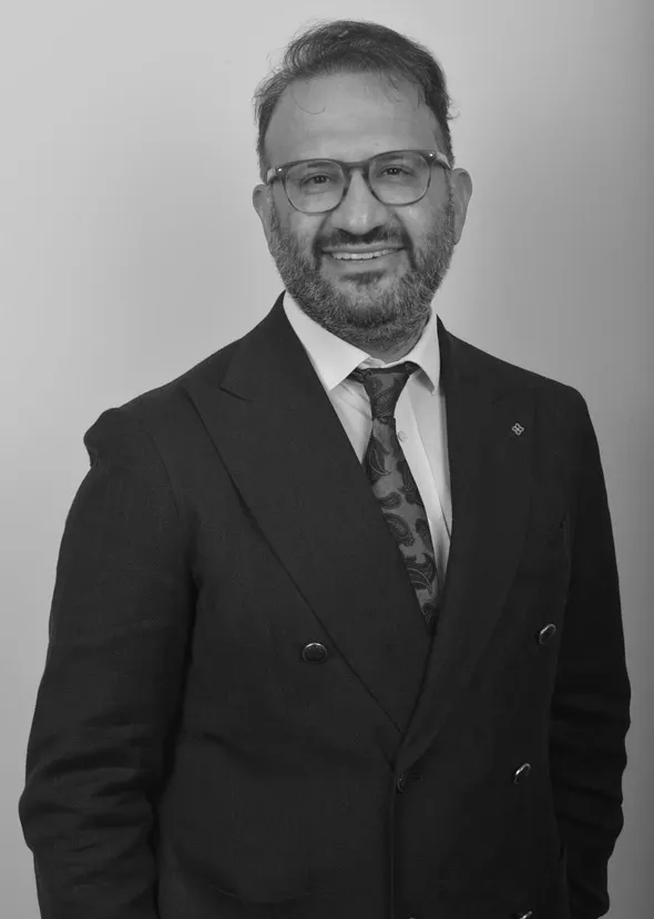 Vedat Tas, deep plane facelift surgeon in Ankara, Turkey