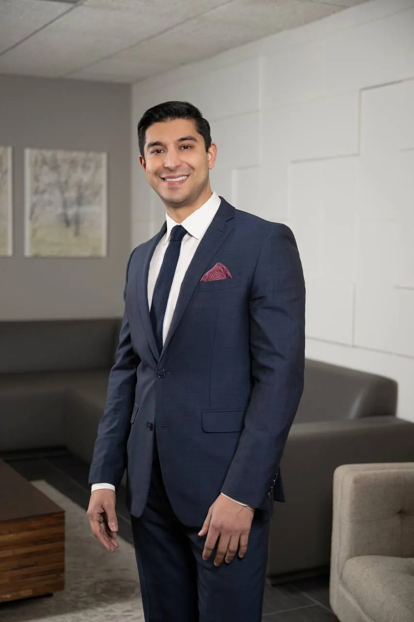 Vickram Jay Tandon, deep plane facelift surgeon in Boston, USA