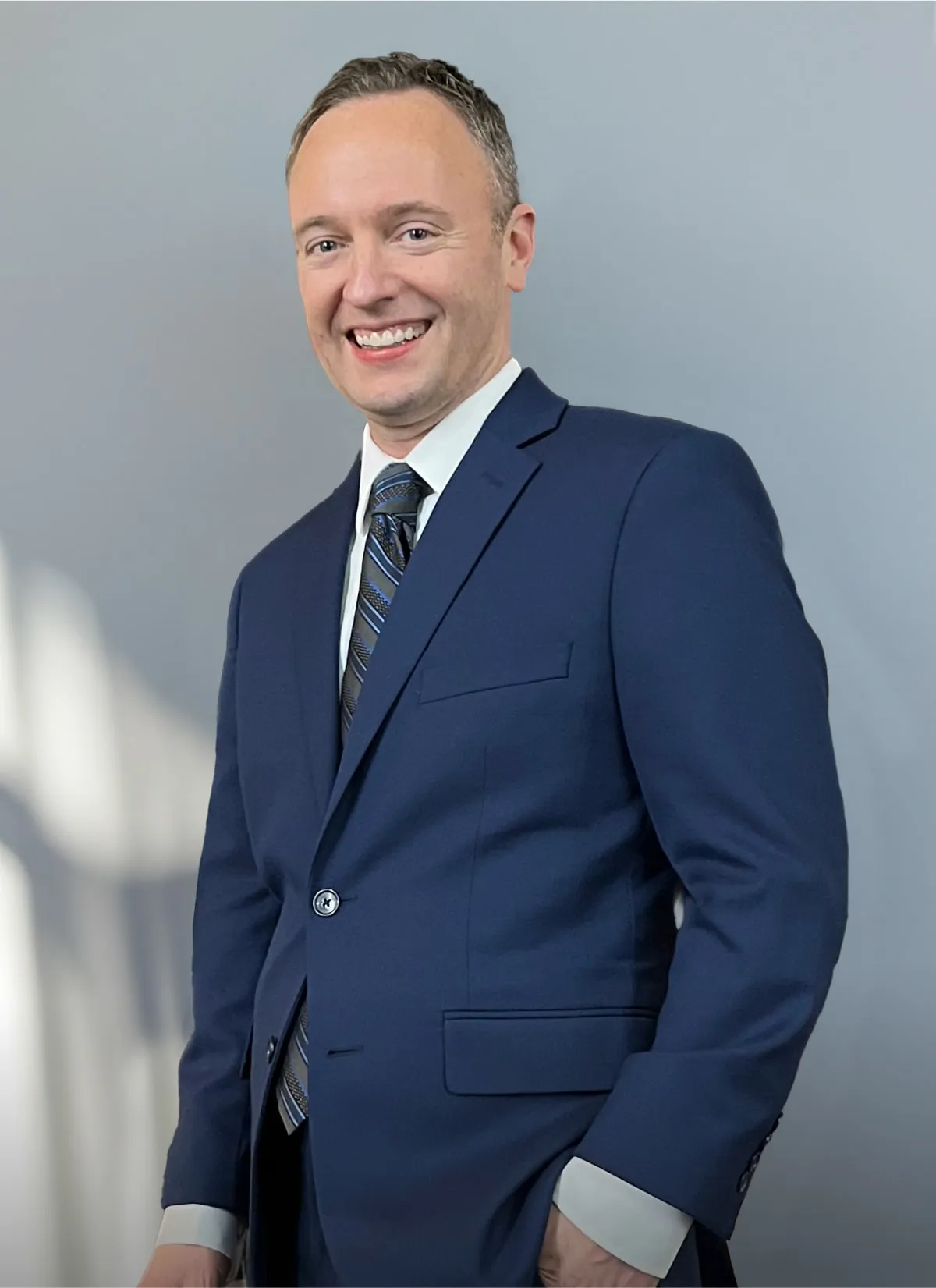 Dr. Vincent McGinniss — Deep Plane Facelift Surgeon
