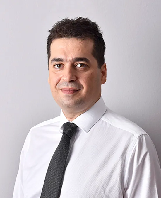 Yiğit Tiftikcioğlu, deep plane facelift surgeon in Izmir, Turkey