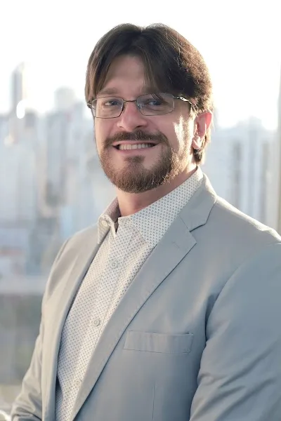 Dr. Danillo Marinho