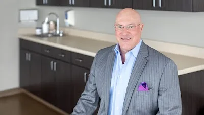 Dr. Jay Lucas