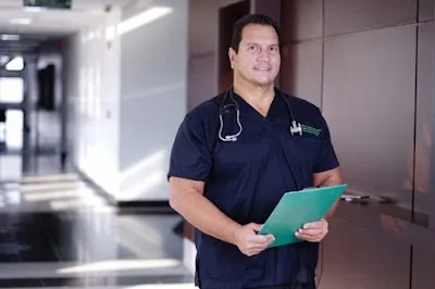 Dr. Julian Trujillo